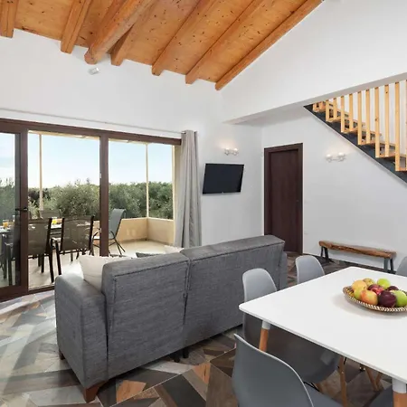 Harys Villa *